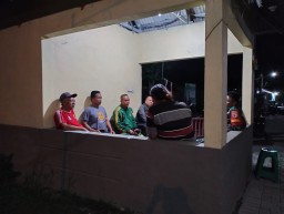 Ciptakan Aman Di Wilayah Binaan, Babinsa Koramil 0816/15 Sukodono Patroli dan Ronda Bersama Warga