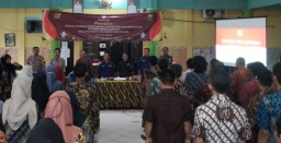 Babinsa Koramil 0816/06 Tanggulangin Hadiri Pelantikan KPPS Desa Penatarsewu