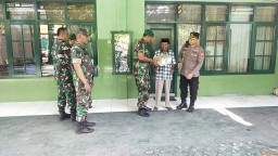 Sinergitas TNI dan Polri bertajuk Jum'at berkah peduli sesama