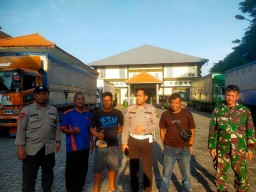 Tiga pilar kecamatan Sidoarjo kompak pengawalan kotak surat suara pemilu ke gudang KPUD Sidoarjo.