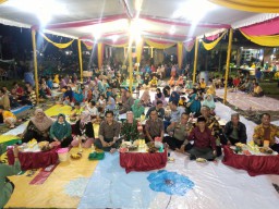 Babinsa 0816/09 Krian Serka Muttakim Hadiri Gelar budaya dan kesenian ruwat Desa Tempel Kec. Krian