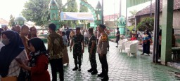Menteri ATR/BPN RI, Serahkan Sertifikat Hak Wakaf Masjid Nurul Yusuf Desa Durungbedug