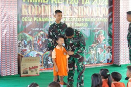 Satgas TMMD ke-120 Kodim 0816/Sidoarjo Berikan Wawasan Kebangsaan kepada Siswa-siswi TK Darma Wanita Persatuan Desa Penambangan