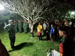 Kapten Inf Moh Said Hadiri Upacara Persemayaman dan Pemakaman Militer, Danramil 0816/05 Sampaikan Rasa Hormat dan Bela Sungkawa