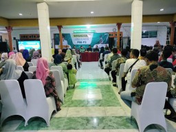 Babinsa Koramil 0816/02 Candi Himbau Warga Sugihwaras Tingkatkan Kesadaran Pajak melalui Sosialisasi PBB-P2