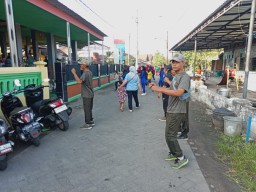 Jalin Keharmonisan~Anggota Babinsa Koramil 05 Tulangan Melaksanakan Senam Bersama Muspika