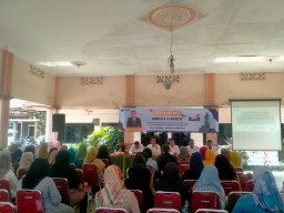 Pelda Slamet Wiyono Babinsa Koramil 0816/01 Sidoarjo hadiri sosialisasi PBB -P2 dan BPHTB desa Sarirogo