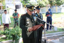 Dandim 0816/Sidoarjo Pimpin Upacara Pemakaman Militer Almarhum Letkol Inf (Purn) H. Achmad Nasikun, Penghormatan Terakhir untuk Sang Pejuang