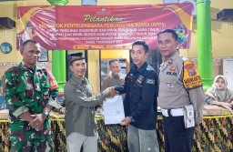 Babinsa Koramil 0816/06 Tanggulangin Hadiri Undangan Acara Pelantikan KPPS Desa Penatarsewu