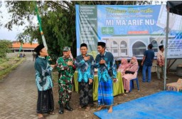 Babinsa Koramil 0816/15 Sukodono Hadiri Peletakan Batu Pertama MI Ma’arif NU Bilingual School: Sinergi untuk Pendidikan Berkualitas