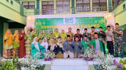 Batituud Koramil 0816/05 Tulangan Hadiri Konferensi Muslimat NU: Harmoni TNI dan Organisasi Keagamaan