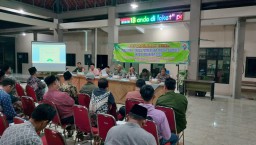 Babinsa Becirongengor Hadiri Penetapan Perdes Penyertaan Modal BUMDes Tahun Anggaran 2025