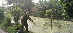 Gotong Royong Bersama Forkopimka Tulangan Pembersihan Saluran Sungai Gedangrowo Tulangan