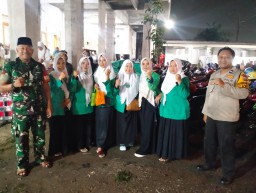Pengajian Harlah NU ke-102 di Krian, Babinsa Kopka Winandar Hadiri Doa dan Tausyiah Bersama Masyarakat untuk Pererat Kebersamaan"