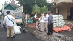 Babinsa Koramil 0816/13 Wonoayu Dampingi Panen Raya di Sawocangkring