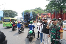 Sinergi Damai di Hari Buruh, Dandim 0816/Sidoarjo Bersama Forkopimda Dampingi Ribuan Buruh dalam Peringatan May Day 2025