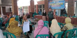 TNI Hadir dalam Rembuk Stunting dan Bimtek RDS Desa Wonokupang, Kolaborasi Cegah Stunting Demi Generasi Sehat