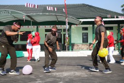 Semarak HUT RI ke-80 : Tawa, Sportivitas, dan Kebersamaan Warnai Lomba Keluarga Besar Kodim 0816/Sidoarjo