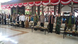 Gubernur Jawa Timur Sapa Warga Sidoarjo dalam Giat Bansos dan Zakat Produktif: Sinergi Pemerintah untuk Wujudkan Kesejahteraan yang Merata