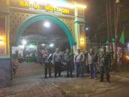 Sinergi TNI dan Banser Perkuat Kamtibmas: Patroli Malam Wujudkan Rasa Aman Warga Kecamatan Tarik