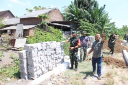 Dansatgas TMMD 126 Pantau Progres Pembangunan dan Pemberdayaan Warga di Desa Kedondong