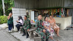 Pererat Soliditas, Dan SSK TMMD ke-126 Anjangsana Bersama Anggota Satgas