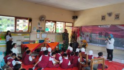 Tingkatkan Kesiapsiagaan, Satgas TMMD ke-126 Sidoarjo dan RSUD Karsa Husada Batu Ajarkan Pertolongan Pertama di SDN Kedondong 1