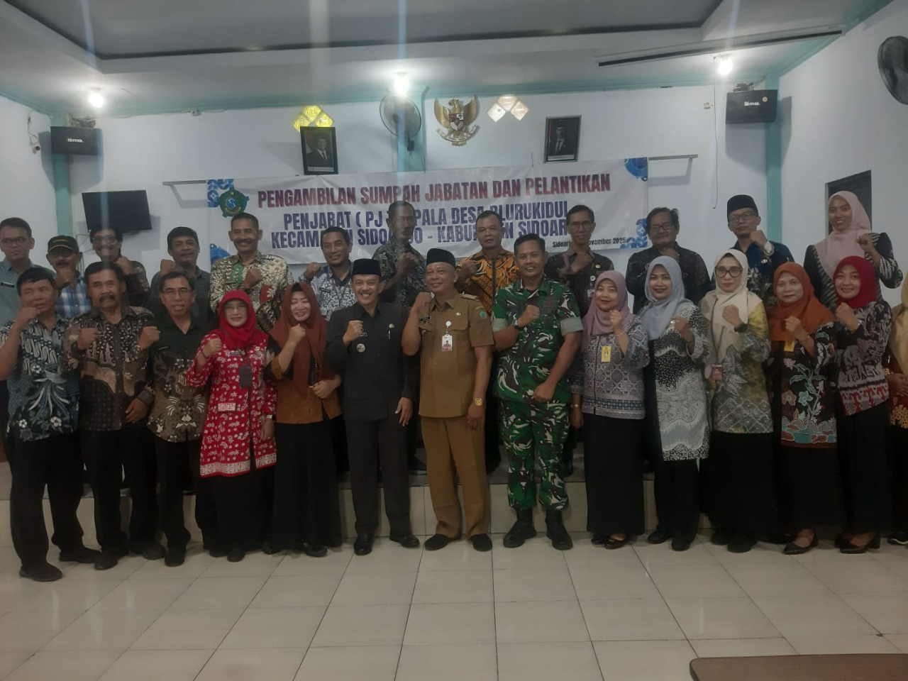 Danramil 0816/01 Sidoarjo Hadiri Pelantikan Pj Kades Bluru Kidul: Wujud Sinergi TNI–Pemda dalam Tata Kelola Pemerintahan