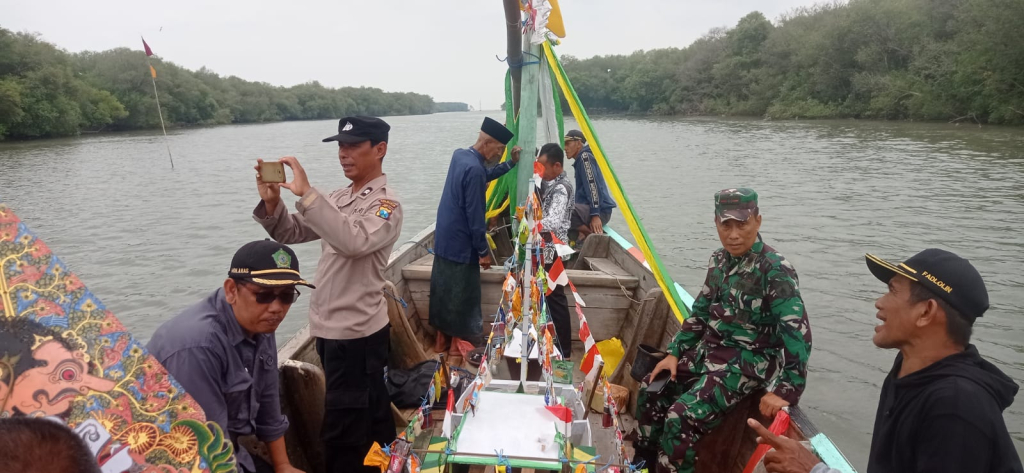 Petik Laut Banjar Kemuning, Tradisi Syukur yang Pererat Kebersamaan