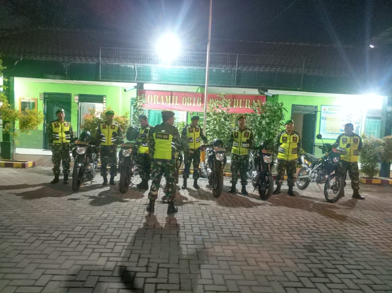 Koramil 0816/03 Buduran Siaga Tahun baru*