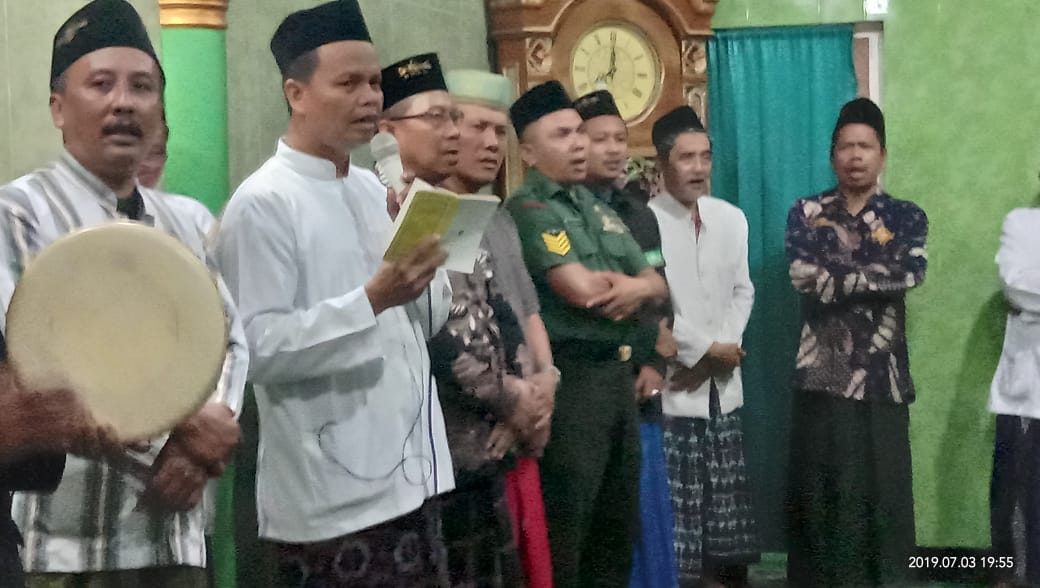 Babinsa Ramil 0816/11 Tarik ikuti Pengajian Lailatul Ijtma' MWC NU
