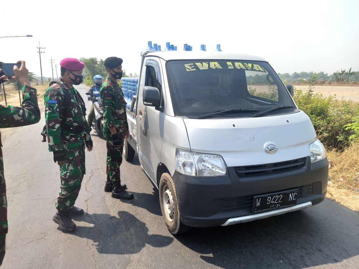 TNI melaksanakan pengawasan dan pemantauan pendisiplinan protokol kesehatan