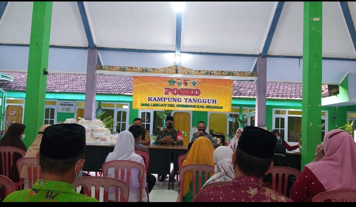 Koramil 0816/07 Krembung dan Pemdes Lemujut santuni yatim piatu