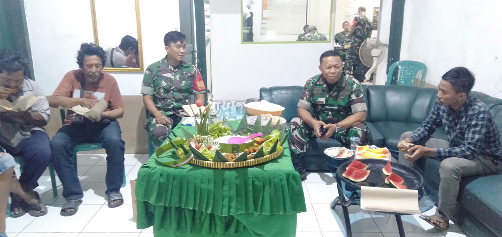 Koramil 0816/16 Waru Gelar Syukuran Malam Pergantian Tahun Baru 2022/2023