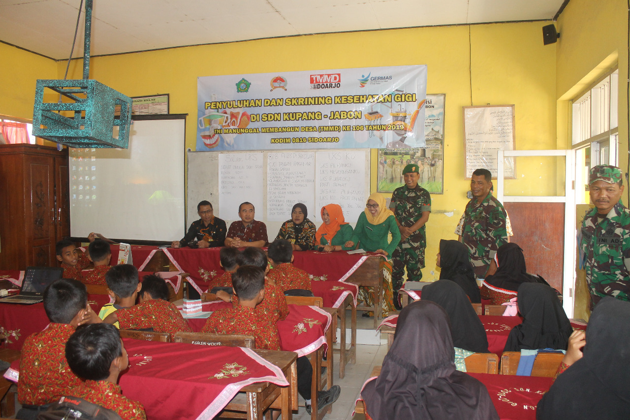 Tim Satgas TMMD bersama Dinkes Sidoarjo sosialisasi kesehatan gigi