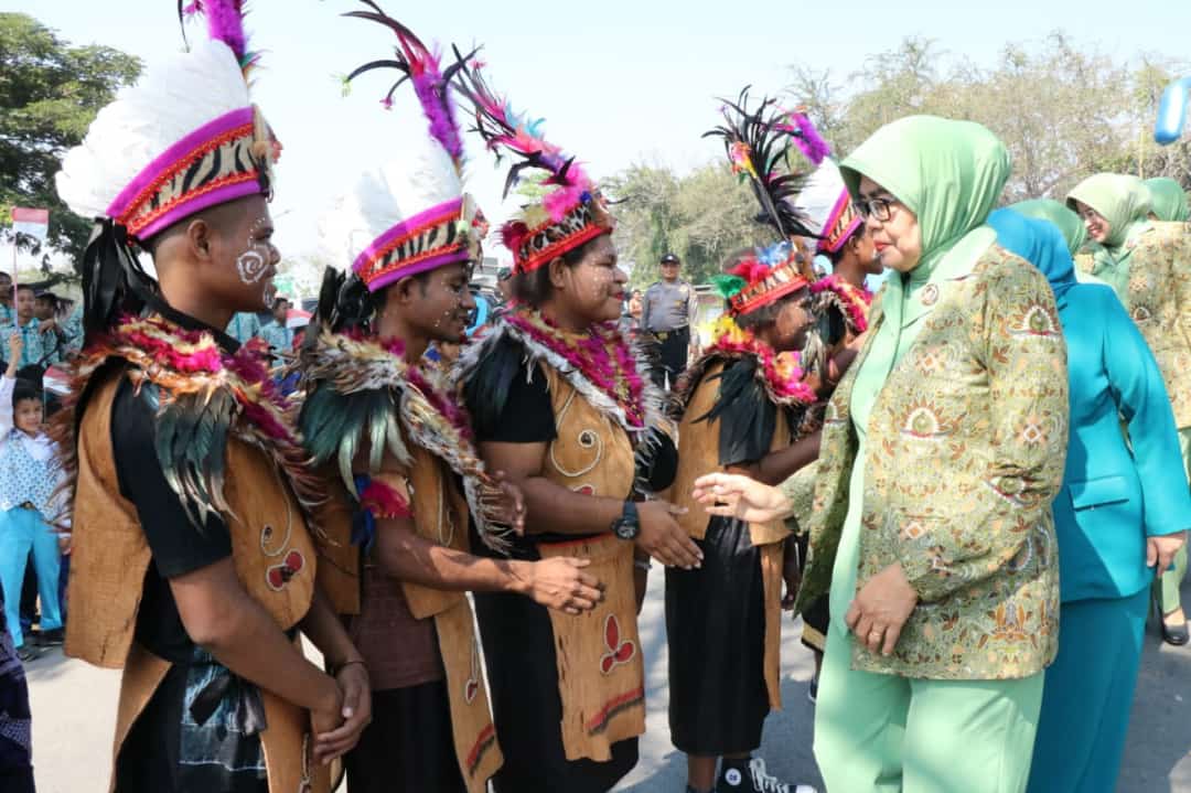 Srikandi Papua turut meriahkan pembukaan TMMD ke 106 di Jabon Sidoarjo