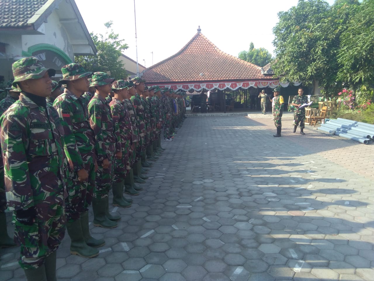 Apel dan Doa Bersama oleh Satgas TMMD ke 106 Kodim 0816/Sidoarjo