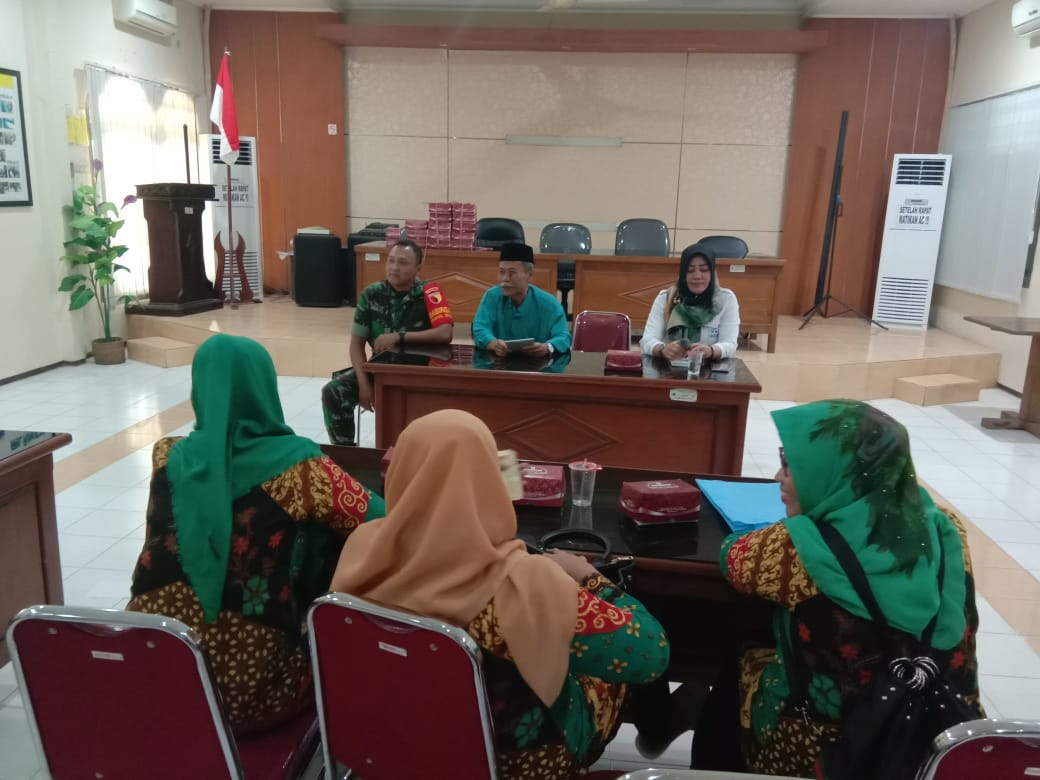 Babinsa Desa Cemeng bakalan Hadiri Musyawarah Kampung KB