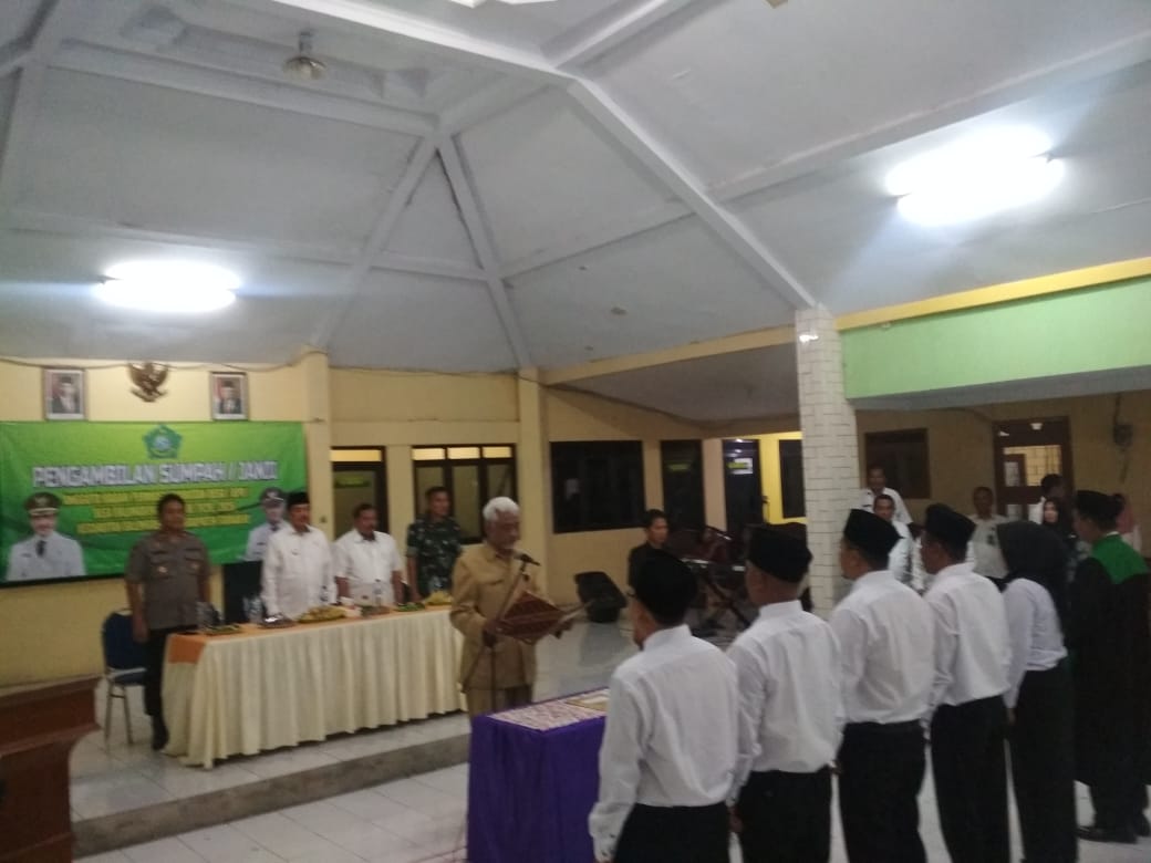 Danramil0816/10 Balongbendo Hadiri Pelantikan pengambilan sumpah BPD
