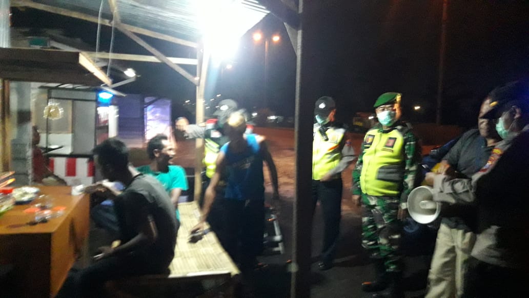 Antisipasi Penyebaran Covid-19 Forkopimka Jabon Adakan Patroli Bersama