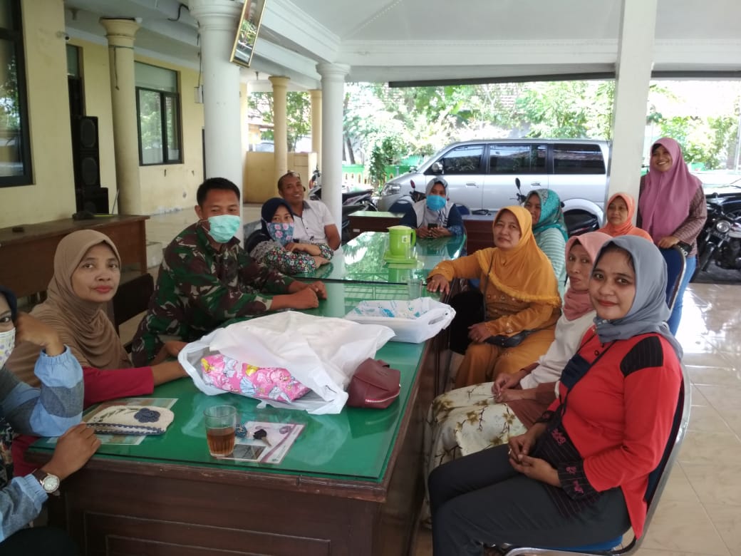 Babinsa Jabon Update Data Pemudik Bersama Perangkat Desa,Cegah Covid19