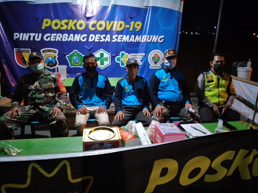 “Babinsa Koramil 17 Gedangan Ikut Membantu Pos Pantau Desa Binaan”