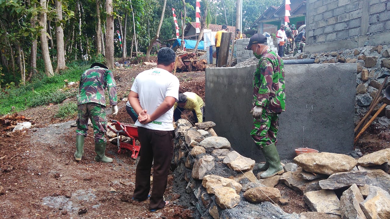 Sukarni, MCK Umum Jadi Bingung  Antri Buang  Hajat