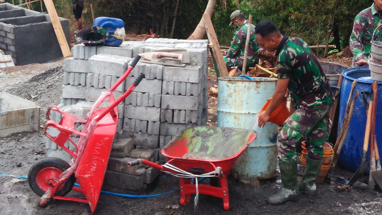 Sugeng, TNI Buat Heran Semua Warga 