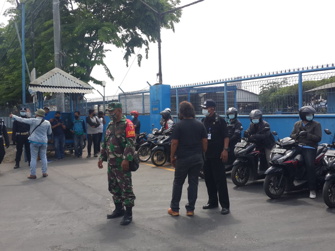 Kapten Inf Siswanto pimpin langsung pengamanan Unras di wilayahnya