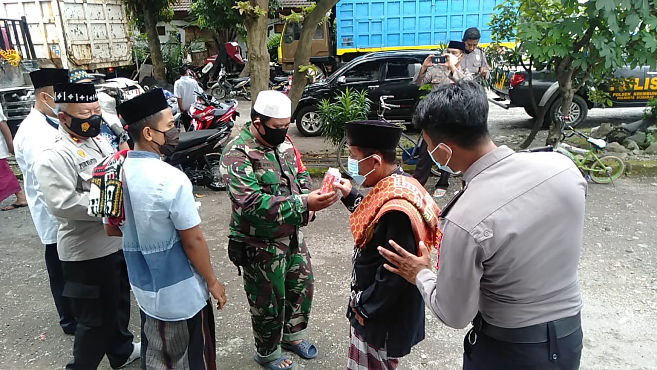 Bati Komsos Ramil 07 Krembung Laksanakan Safari Sholat Jum'at Bersama