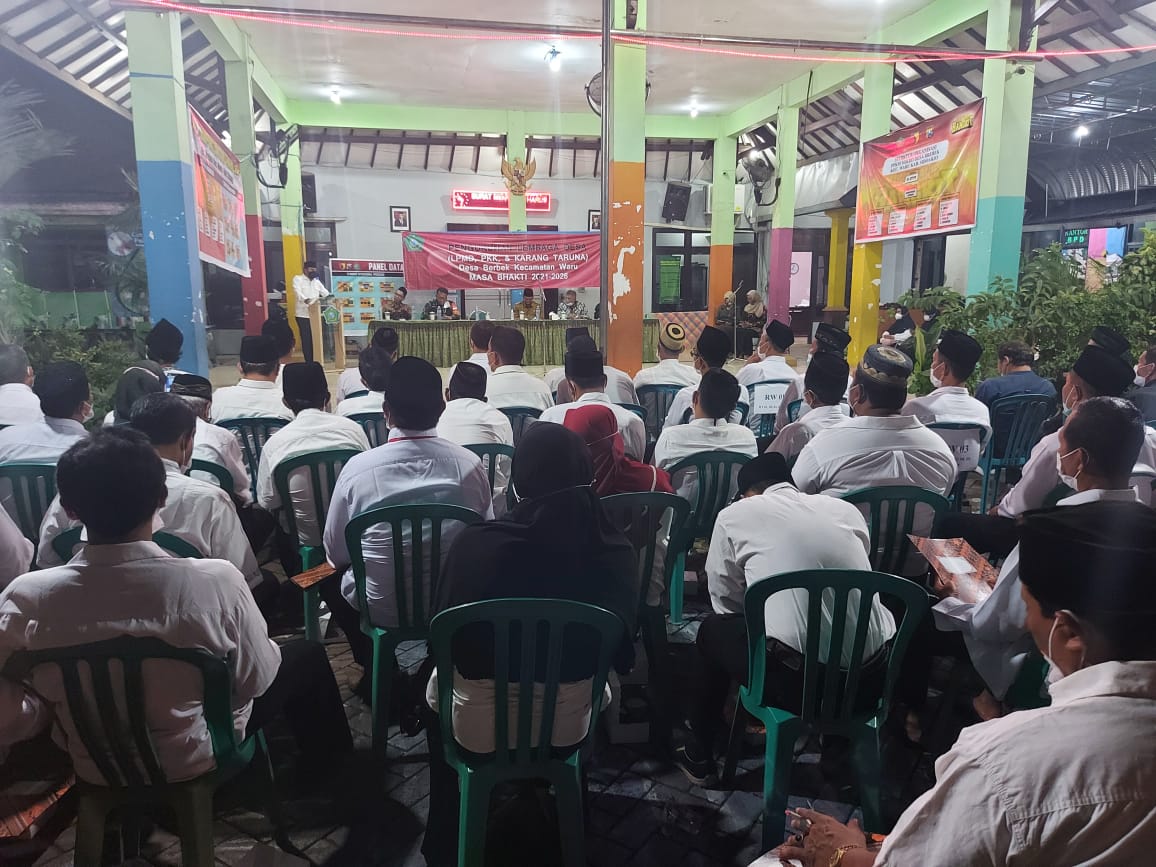 DAMPINGI DANRAMIL0816/16, BABINSA BREBEK HADIRI PELANTIKAN KETUA RT/RW