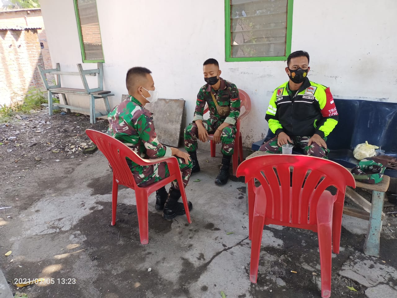 Prajurit Kodim 0816/Sidoarjo Dikerahkan Dalam Pelaksanaan PPKM Darurat