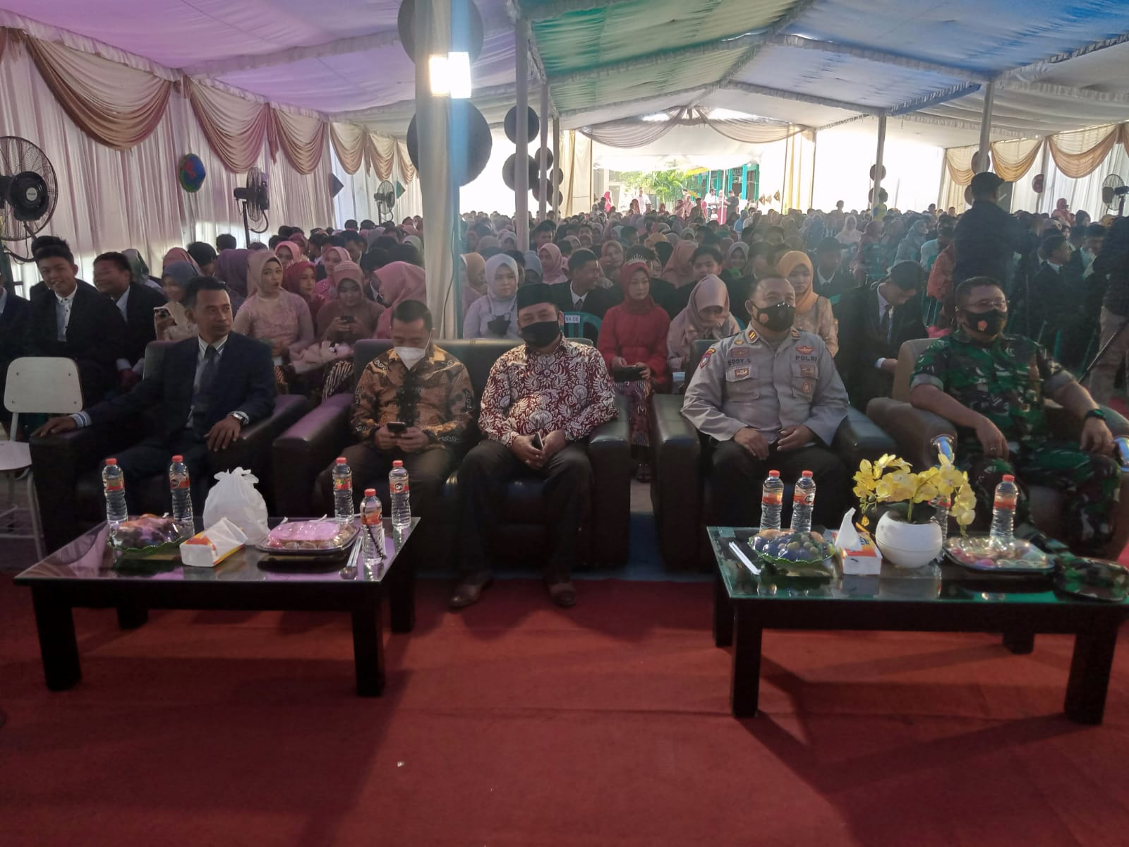 Kapten INF Sanusi hadiri Wisuda Siswa/Siswi SMP Negeri 2 Krian yang ke-40.