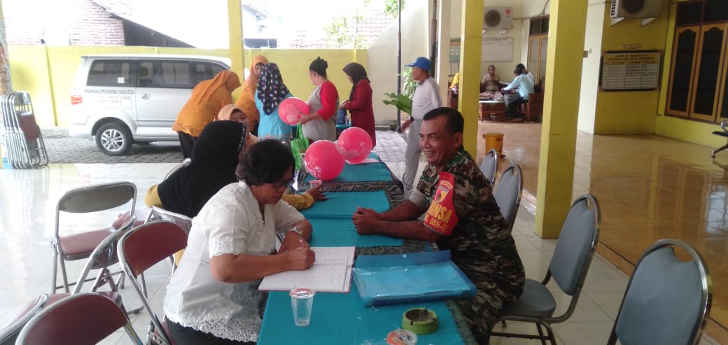 Babinsa Koramil 0816/05 Tulangan Menghadiri Kegiatan Posyandu Karang Werda